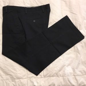 EUC 36x30 Black Dockers D3 Classic Fit Khakis